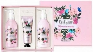 Набор средств для ухода за телом c цветочным ароматом Medi Flower Body Care Special Set Perfume Romantic Holiday, 300/300 мл /80 гр
