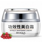 Отбеливающий крем для лица Effect Whitening Cream с экстрактом клюквы подходит для всех типов кожи