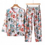 Костюм женский летний – свободная удлиненная блуза на пуговицах с рукавом 3\4 и брюки, белый с цветочным принтом