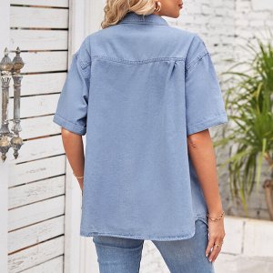 Женская рубашка с карманами и короткими рукавами, на пуговицах, цвет светло-синий