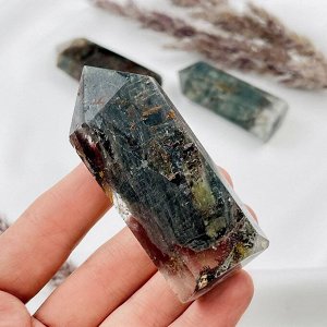 Кристалл из Лодолита