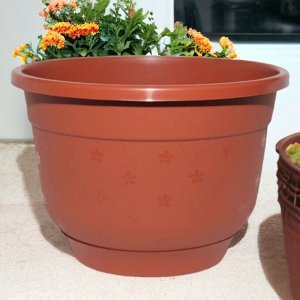 Цветочный горшок "Флокс", объем  4,2 л.,с пристегивающимся поддоном, цвет терракотовый