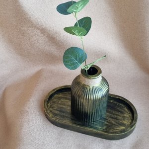 Набор интерьерный: ваза на поставке с цветами