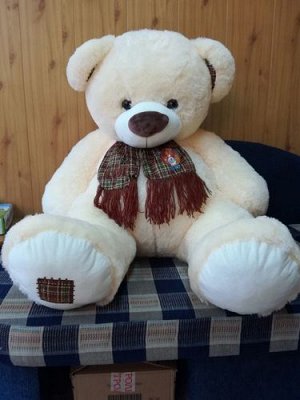 Мягкая игрушка Медведь бежевый с шарфом, 110 см.
