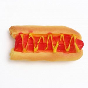 Игрушка пищащая "Недоеденный хот-дог" для собак, 12 см 3557397
