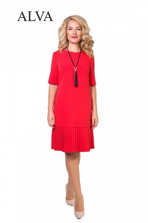 Платье Современное  красное платье Татьяна 8438-2 с плиссированной юбкой, модного полуприлегающего силуэта, выполнено  из тонкой плательной ткани, длина около 92-98 см. Украшение в комплекте не идет.