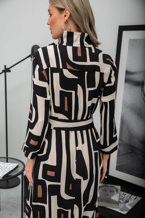 Элиас, платье из вискозного крепа в геометричный рисунок с асимметричной застежкой на пуговицы