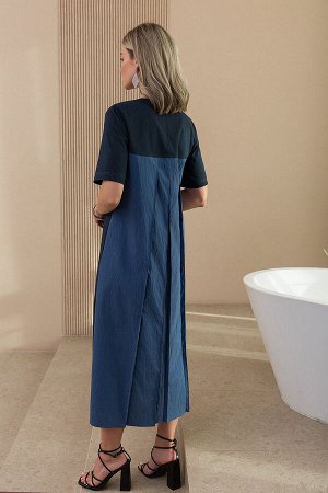 Чинто, контрастное сочетание тканей платье с разрезами свободного кроя в полоску спереди и швами сзади