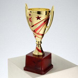Кубок 183B, наградная фигура, золото, подставка пластик, 20,5 x 9,5 x 7,5 см.
