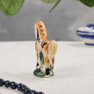 Сувенир «Лошадь», на подставке, цвет, 8х8 см