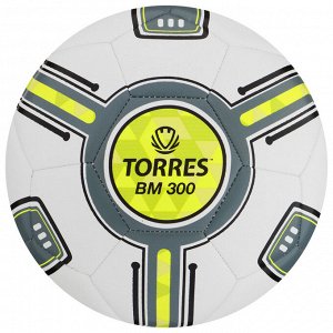 Мяч футбольный TORRES BM 300 F32365, TPU, машинная сшивка, 32 панели.