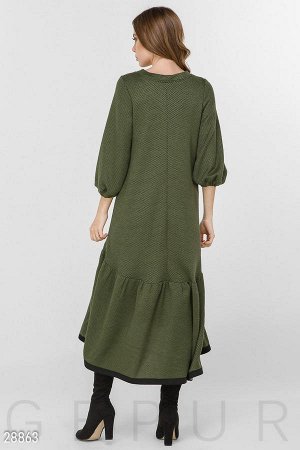 Уютное вязаное платье