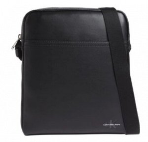 Сумка MONO LOGO REPORTER22
Product Group Handbags
Color Name Black
Fabric 100% Polyurethane