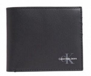Портмоне MONOGRAM SOFT BIFOLD W/COIN
Product Group Wallets
Color Name Black
Fabric 100% Leather (FWA)