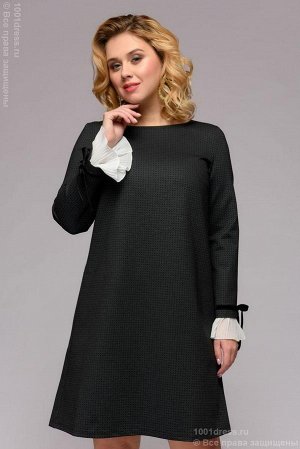 Платье черное с мелким принтом длины мини с декоративной отделкой рукавов