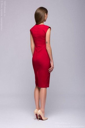 Красное платье-футляр без рукавов