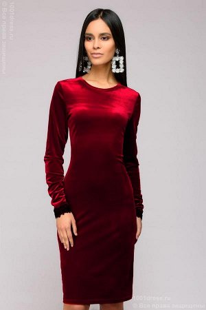 Платье бархатное цвета марсала длины мини с кружевной отделкой рукава