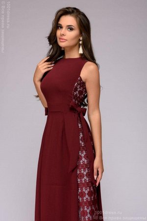 Платье бордовое длины макси с кружевными вставками по бокам