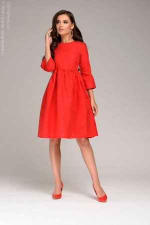 Платье красное длины мини с расклешенными манжетами
