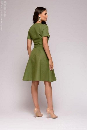 Платье зеленое длины мини с короткими рукавами