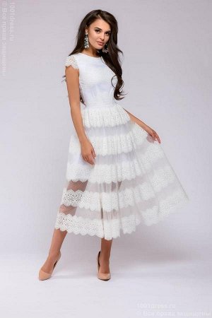 Платье белое кружевное длины миди