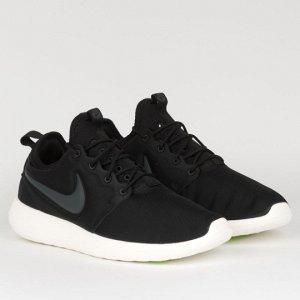 Men's Nikе Roshe Two Shoe BLACK/ANTHRACITE-SAIL-VOLT, 10