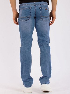 Джинсы Стильные мужские джинсы из  облегчённого стрейча . Небольшие потёртости.Средняя посадка, прямой крой.
Цвет:&nbsp;
					
						
								голубой						
					
Состав:&nbsp;
					 98 % хлопок 2 % эл