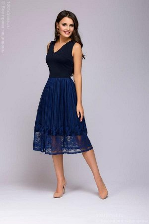 Платье темно-синее длины миди с плиссированной кружевной юбкой