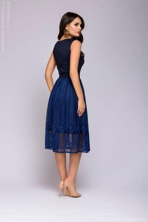 Платье темно-синее длины миди с плиссированной кружевной юбкой