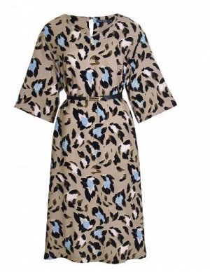 Платье Платье с рукавами 3/4 А- силуэта из плотной вискозной ткани с анималистичным принтом

- в комплекте пояс из черной эко-кожи
- "V"-образный вырез горловины
- высокая плотность плетения нитей мат