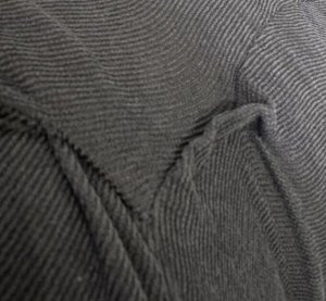 Костюм свободного кроя ,ткань Микровельвет ,рубашка на пуговицах +брюки -резинка на поясе и по краю ,как на фото