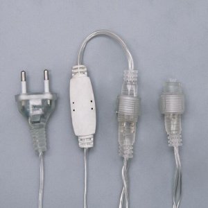Гирлянда «Бахрома» 3 ? 0.6 м, IP44, УМС, прозрачная нить, 160 LED, свечение зелёное, 220 В