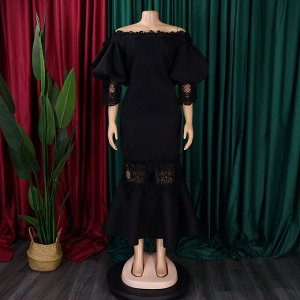 Женское платье-годе с кружевными вставками
