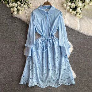 Платье-рубашка с длинными рукавами-фонариками и с перфорацией, синий
