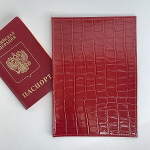Обложка для паспорта натуральная кожа крокодил красная