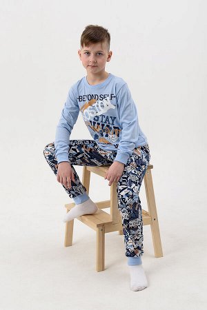 Пижама Варианты расцветки: голубой
Ткань:  кулирка, Состав: 100% хлопок
Пижама детская состоит из свободных брюк и лонгслива. Лонгслив выполнен из однотонного полотна, брюки из набивного. Манжеты рука