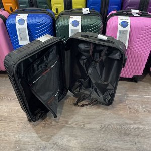Чемодан маленький размер S 20" 40 л (ручная кладь) черный