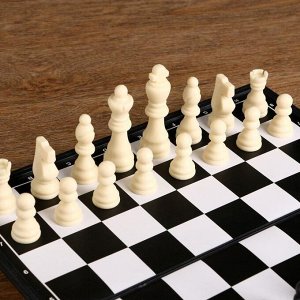 СИМА-ЛЕНД Шахматы, доска пластик 31 х 31 см, король 8 см, пешка 3.8 см