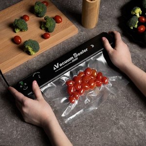 Вакууматор Luazon LPS-03, 10 пакетов, 25x20 см, 70 Вт, 220 В, чёрный