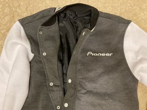 Бомбер куртка утепленный Pioneer Длина 75см Ширина 60см