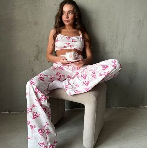 Пижама Пижамный комплект
брюки, топ
Состав: 95% полиэстер, 5% спандекс