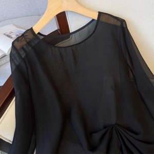 Атласное платье с принтом на бретелях + шифоновая блуза, черный