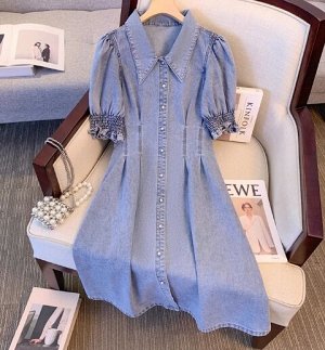 Джинсовое платье приталенное с кукольным воротничком и рукавом фонарик, голубой