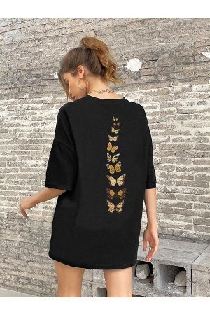 Женская черная футболка оверсайз с принтом вертикальных бабочек
