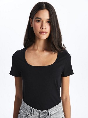 Простая женская футболка с коротким рукавом и U-образным вырезом