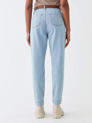 Женские джинсовые брюки Mom Fit с поясом на талии