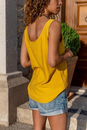Женская льняная блузка на пуговицах горчичного цвета BST2910