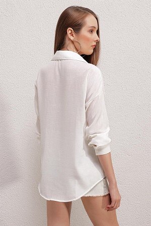 Женская белая рубашка оверсайз с низкими плечами и карманами