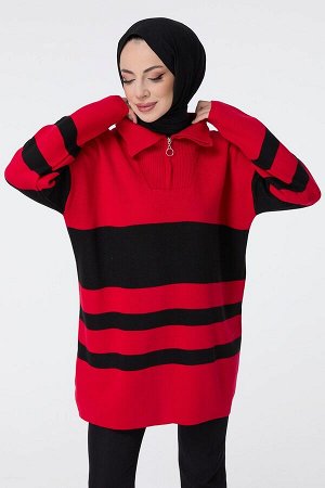 Однотонный женский красный вязаный свитер с высоким воротником — 23636
