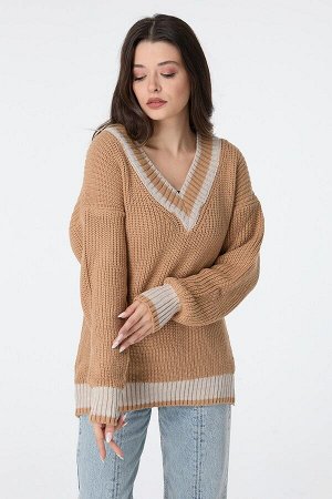 Однотонный женский свитер из норкового трикотажа с двубортным воротником - 23526